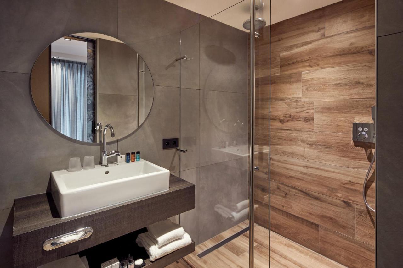 Van Der Valk Hotel ลีวาร์เดิน ภายนอก รูปภาพ