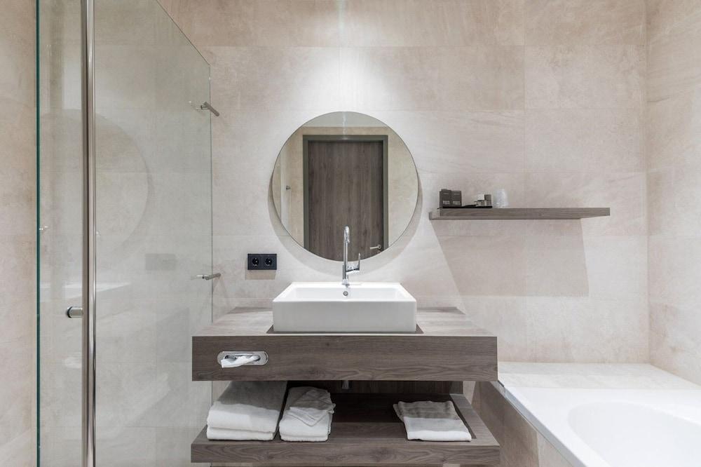 Van Der Valk Hotel ลีวาร์เดิน ภายนอก รูปภาพ