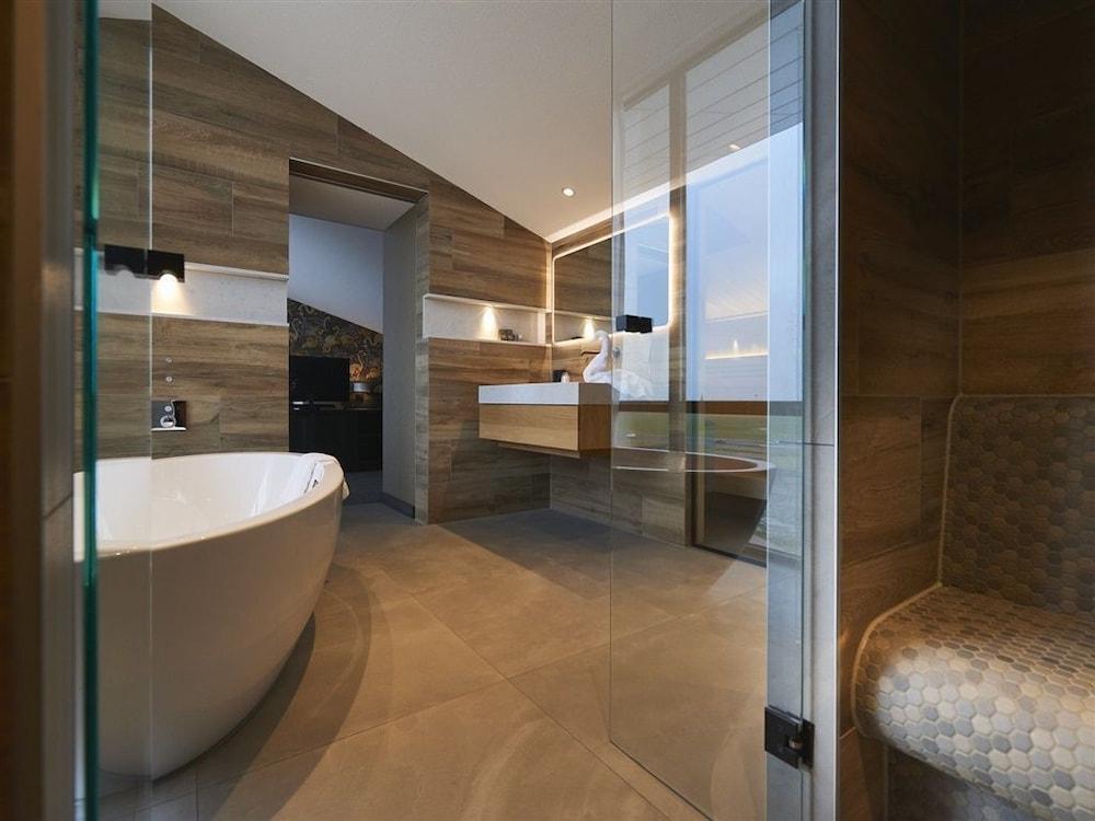 Van Der Valk Hotel ลีวาร์เดิน ภายนอก รูปภาพ