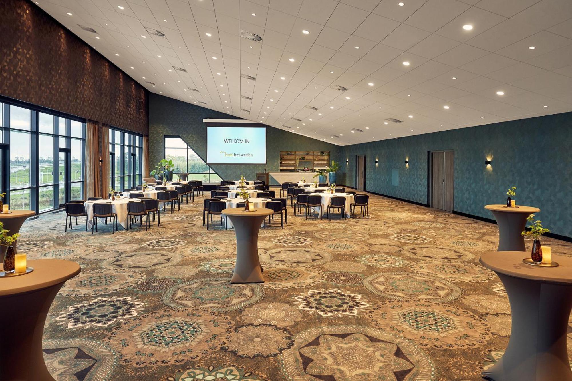 Van Der Valk Hotel ลีวาร์เดิน ภายนอก รูปภาพ
