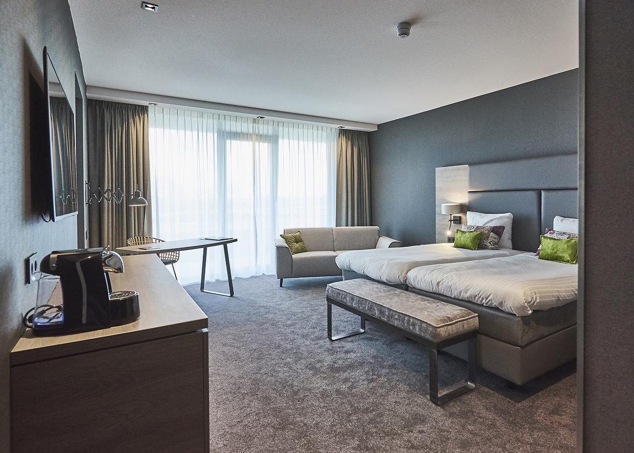 Van Der Valk Hotel ลีวาร์เดิน ภายนอก รูปภาพ
